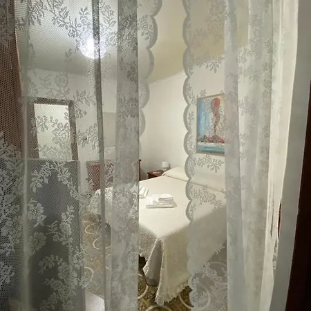 Quartieri Spagnoli Home Affitti Brevi