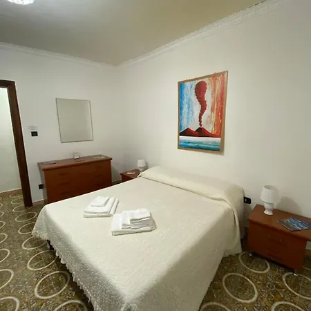 Quartieri Spagnoli Home Affitti Brevi נאפולי